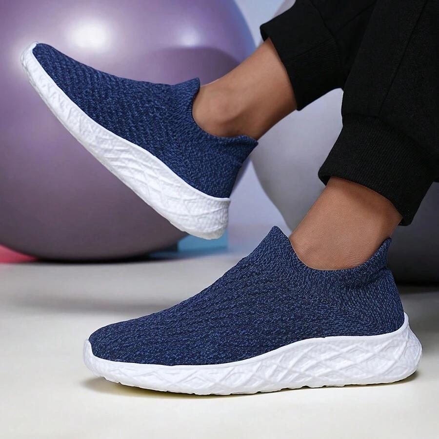 niebieskie buty sportowe slip on