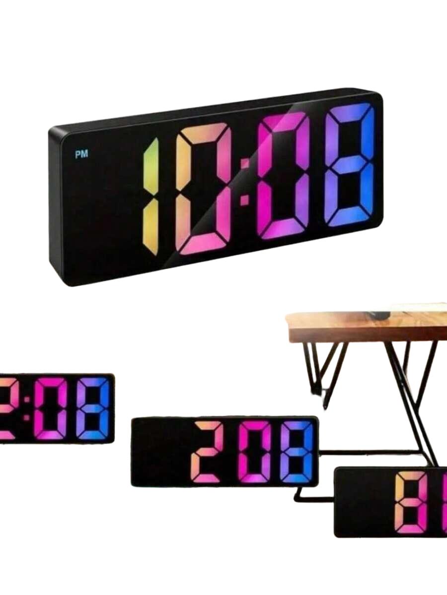 czarny zegar elektroniczny