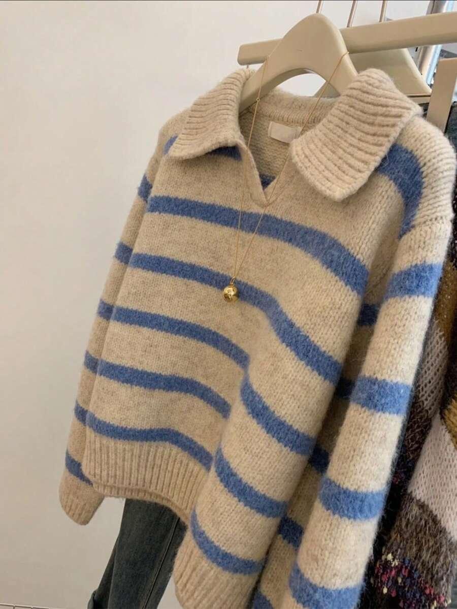 BEŻOWY SWETER PRINT PASKI 