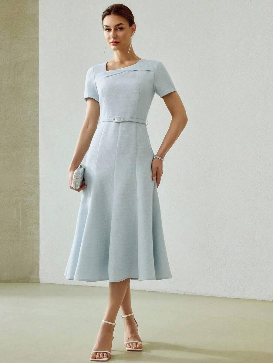 niebieska midi sukienka