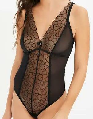BODY Z KORONKI
