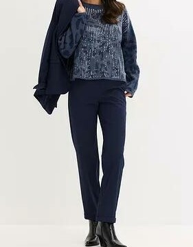 SWETER Z CEKINAMI