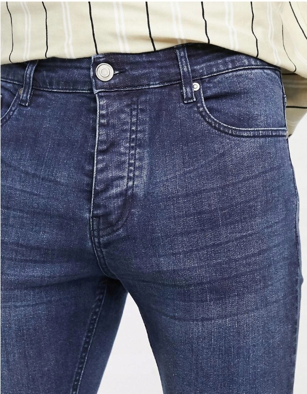 niebieskie spodnie jeans kieszenie