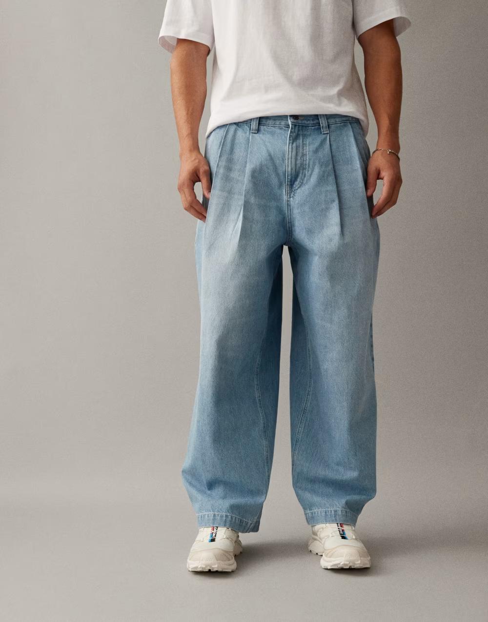niebieskie spodnie jeans kieszenie