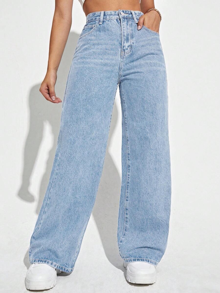 niebieskie spodni jeans