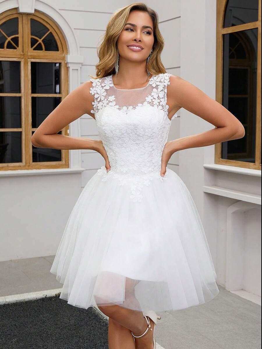 BIAŁA MINI SUKIENKA