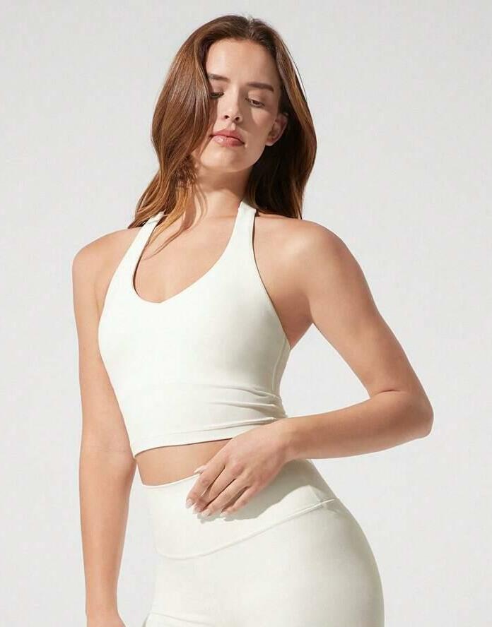 biały sportowy top 