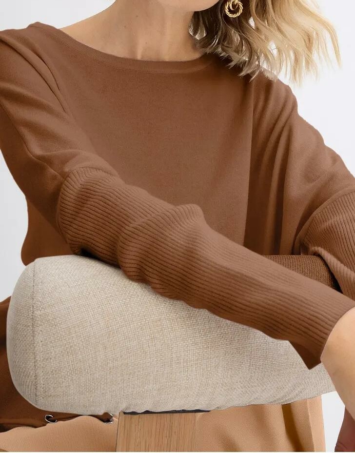 SWETEREK TYPU PONCHO