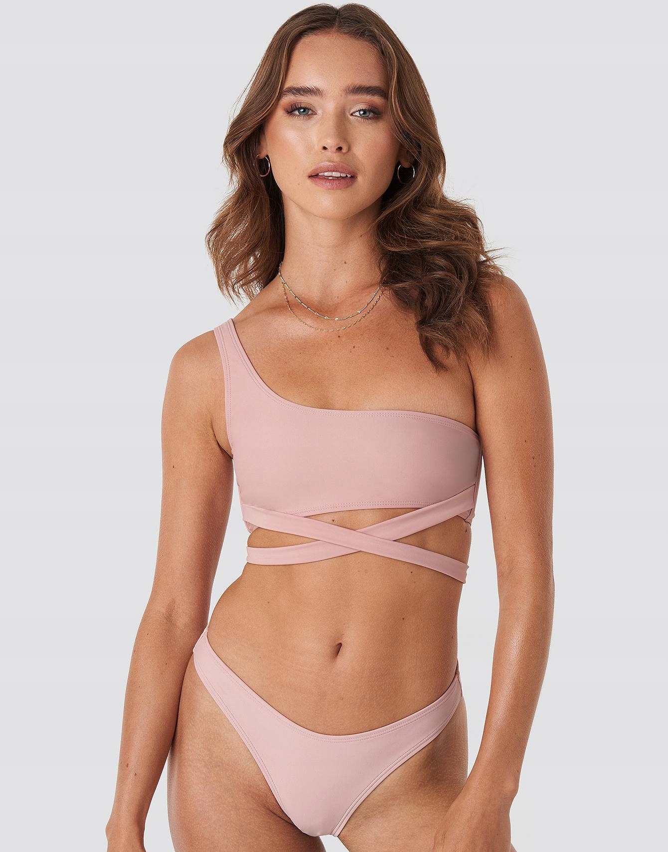 różowa góra od bikini 