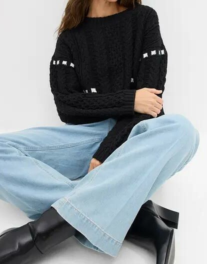 SWETER DAMSKI PLECIONY