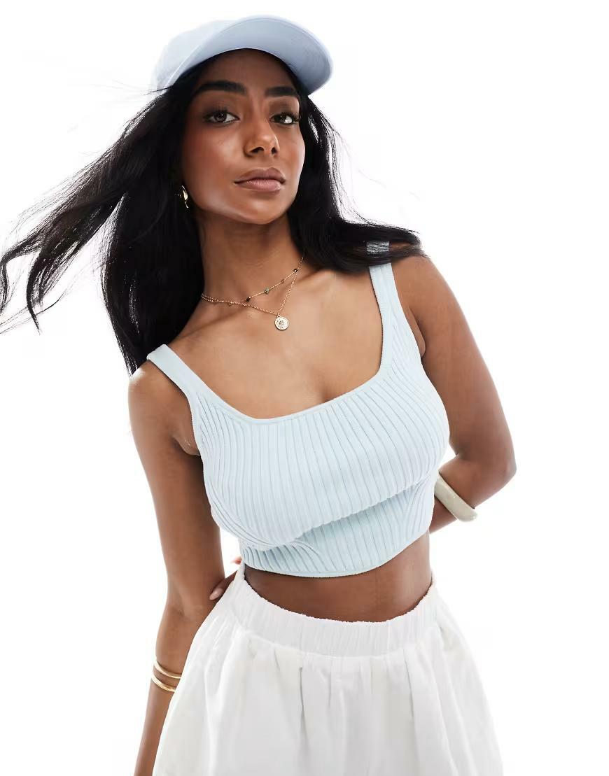 NIEBIESKI PRĄŻKOWANY CROP TOP