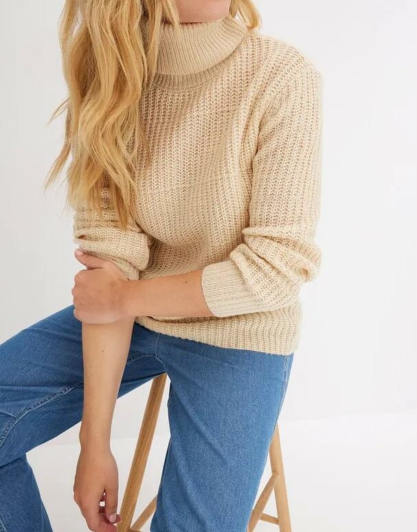 SWETER Z GOLFEM