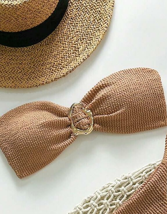 brązowa góra od bikini 