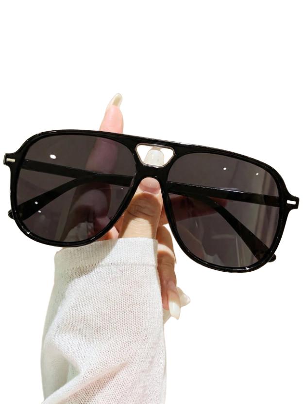 CZARNE OKULARY PRZECIWSŁONECZNE AVIATOR