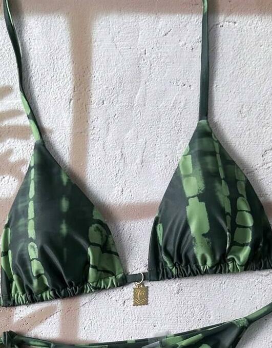 góra od bikini