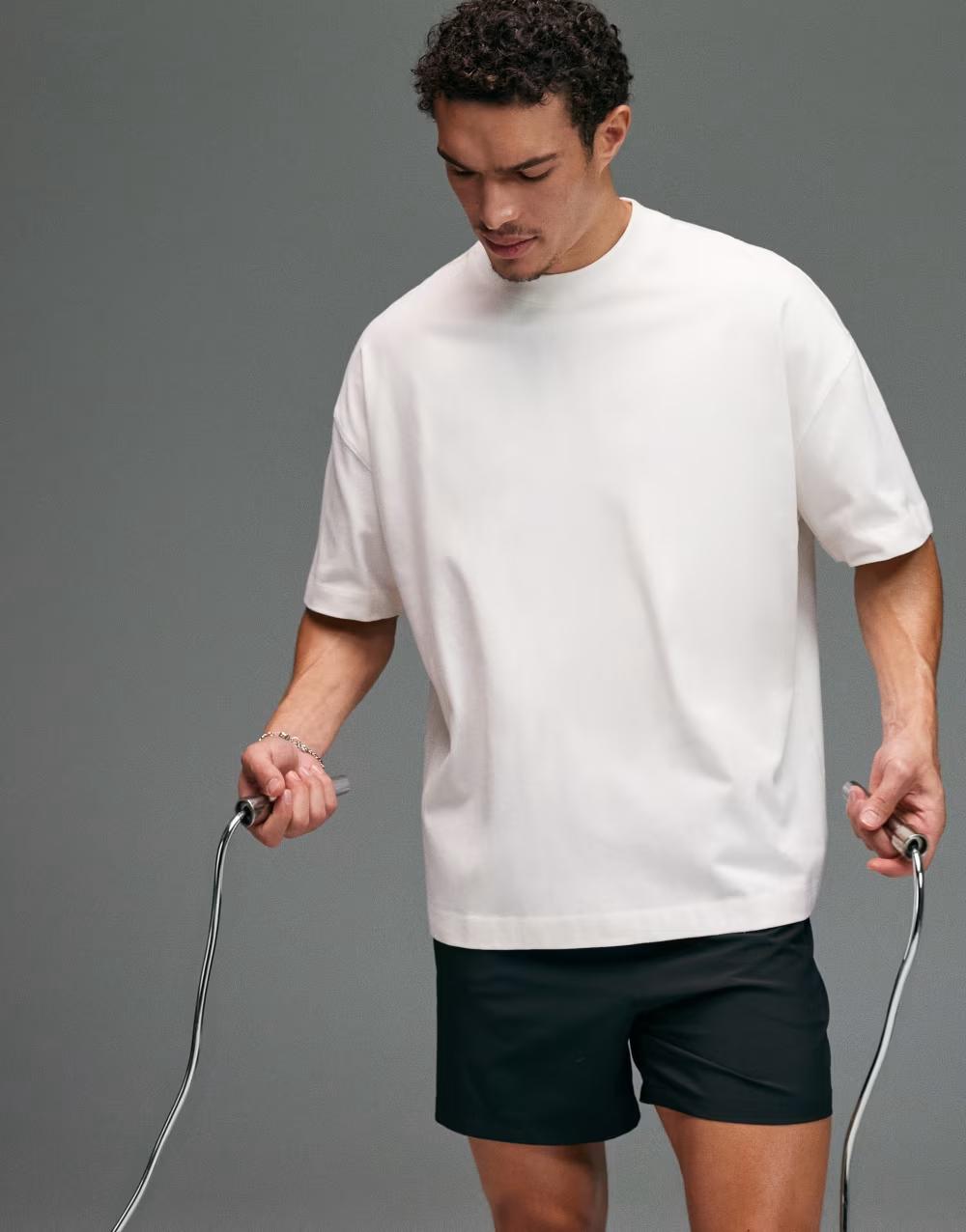 BIAŁY T-SHIRT OKRĄGŁY DEKOLT