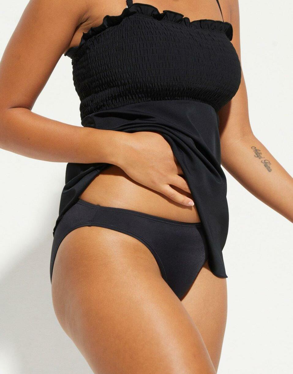 CZARNY DÓŁ OD BIKINI