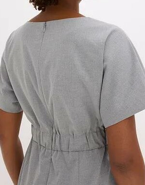 SUKIENKA PLUS SIZE KRÓTKI RĘKAW PRZED KOLANO