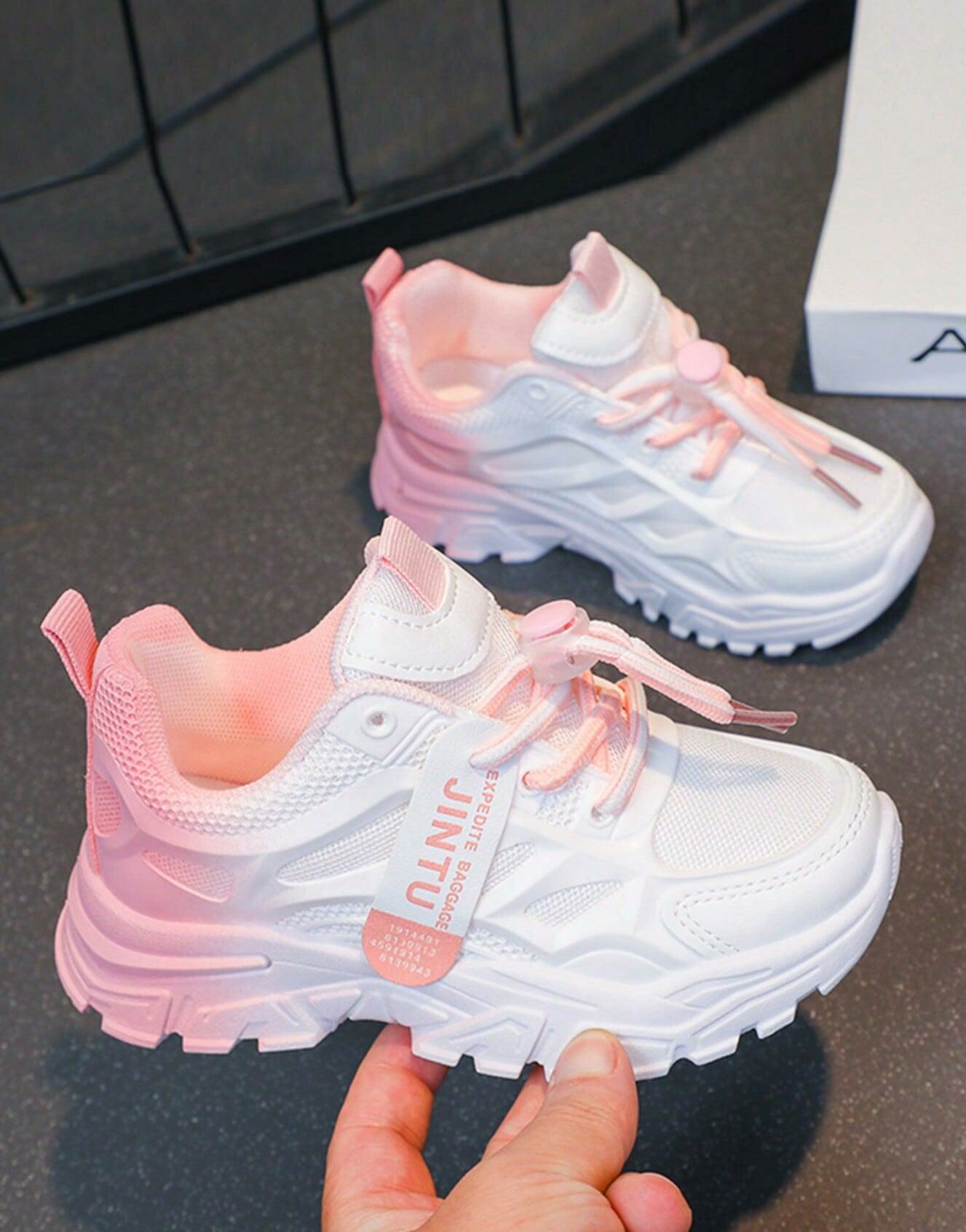 BUTY SPORTOWE OMBRE