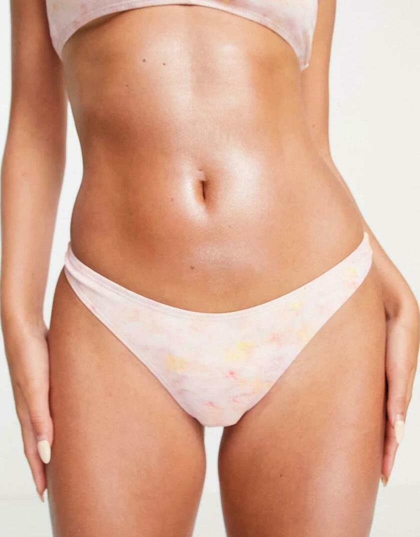 DÓŁ OD BIKINI MARSZCZENIE