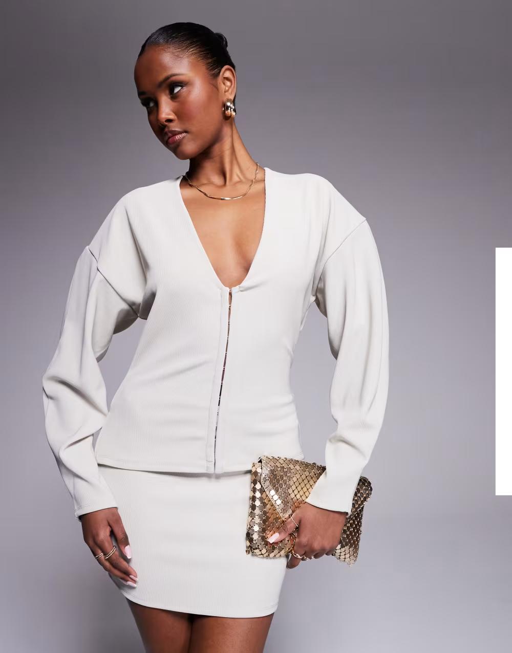 szara bluzka v-neck długi rękaw