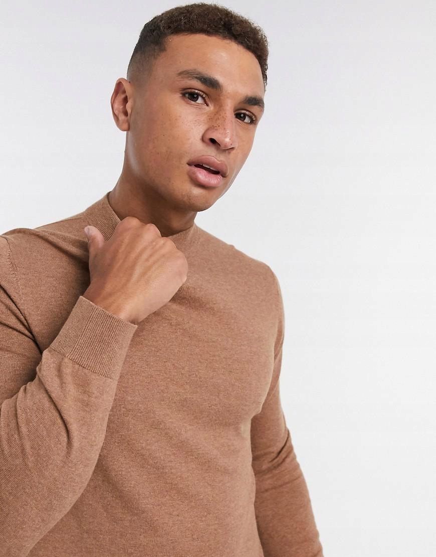 BRĄZOWY SWETER CASUAL