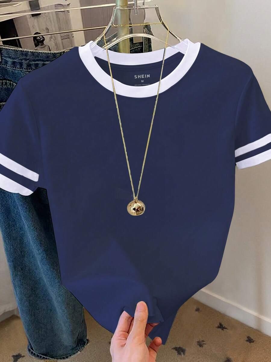 niebieski t-shirt okrągły dekolt 