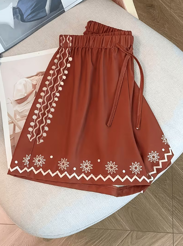krótkie spodenki nadruk wiązanie casual 
