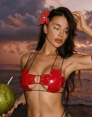 góra od bikini