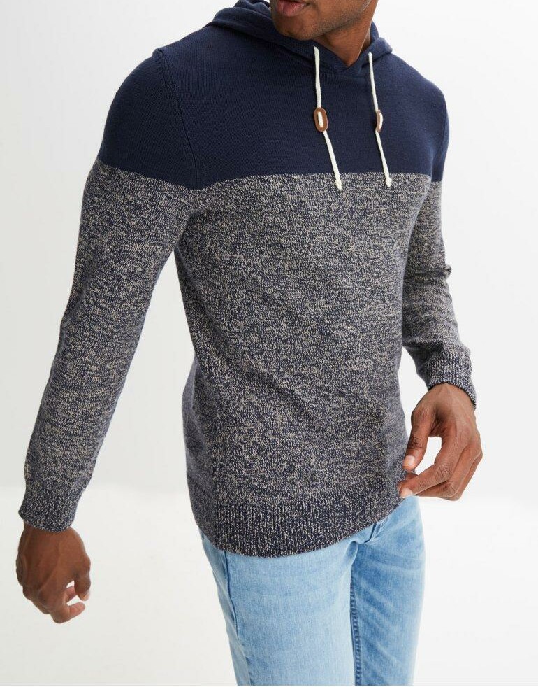 SWETER Z KAPTUREM