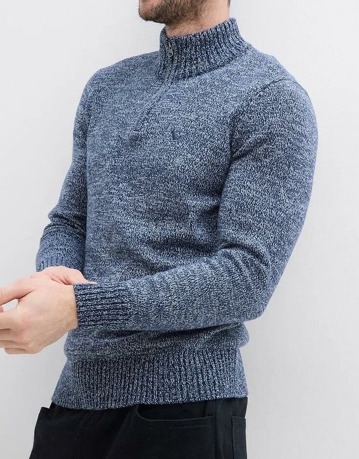 SWETER ZE STÓJKĄ