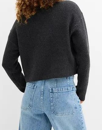 SWETER DAMSKI OKRĄGŁY DŁUGI DEKOLT