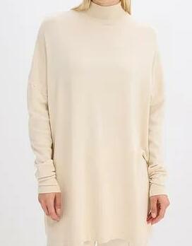SWETER DAMSKI Z GOLFEM OVERSIZE 