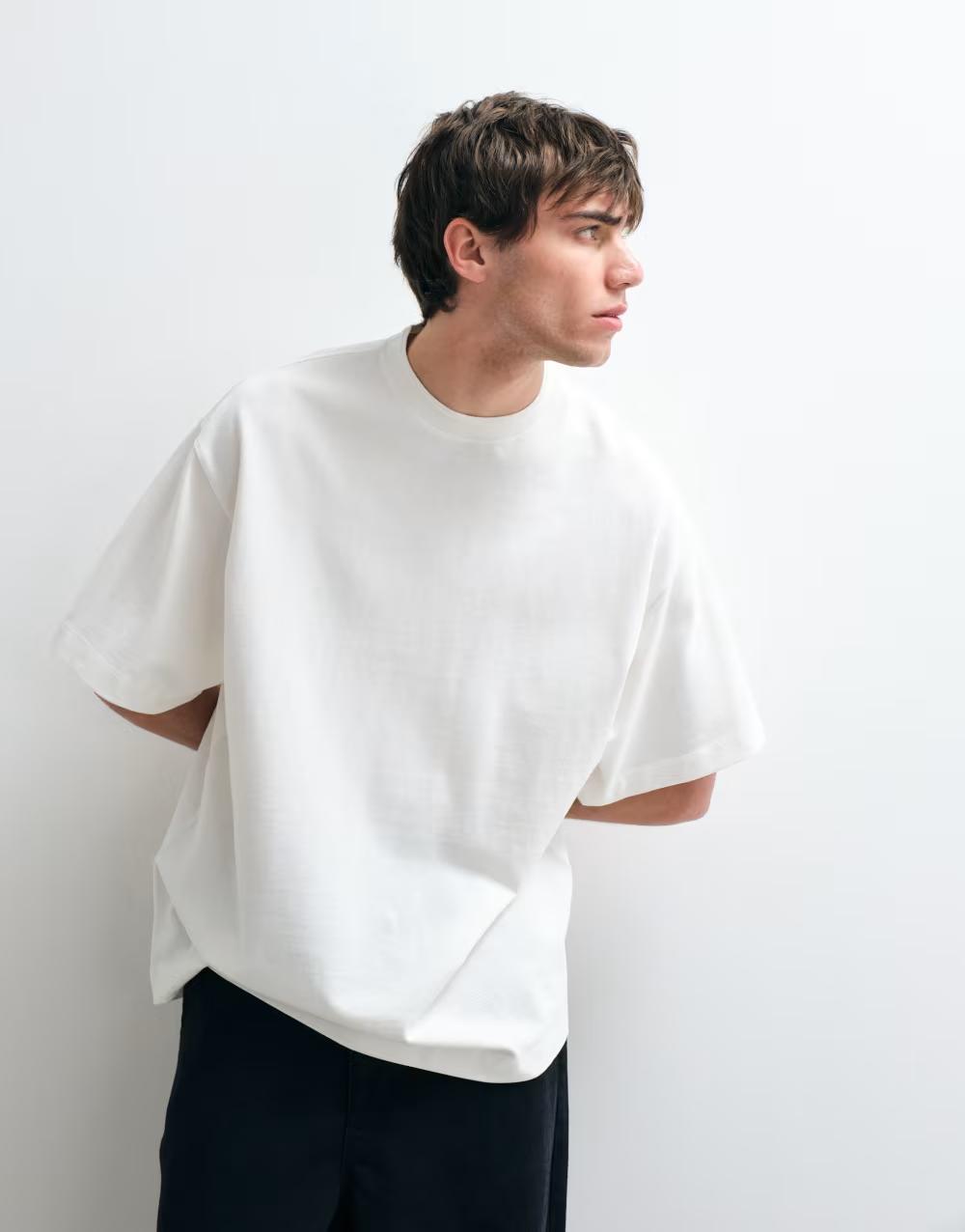 biały oversize t-shirt krótki rękaw