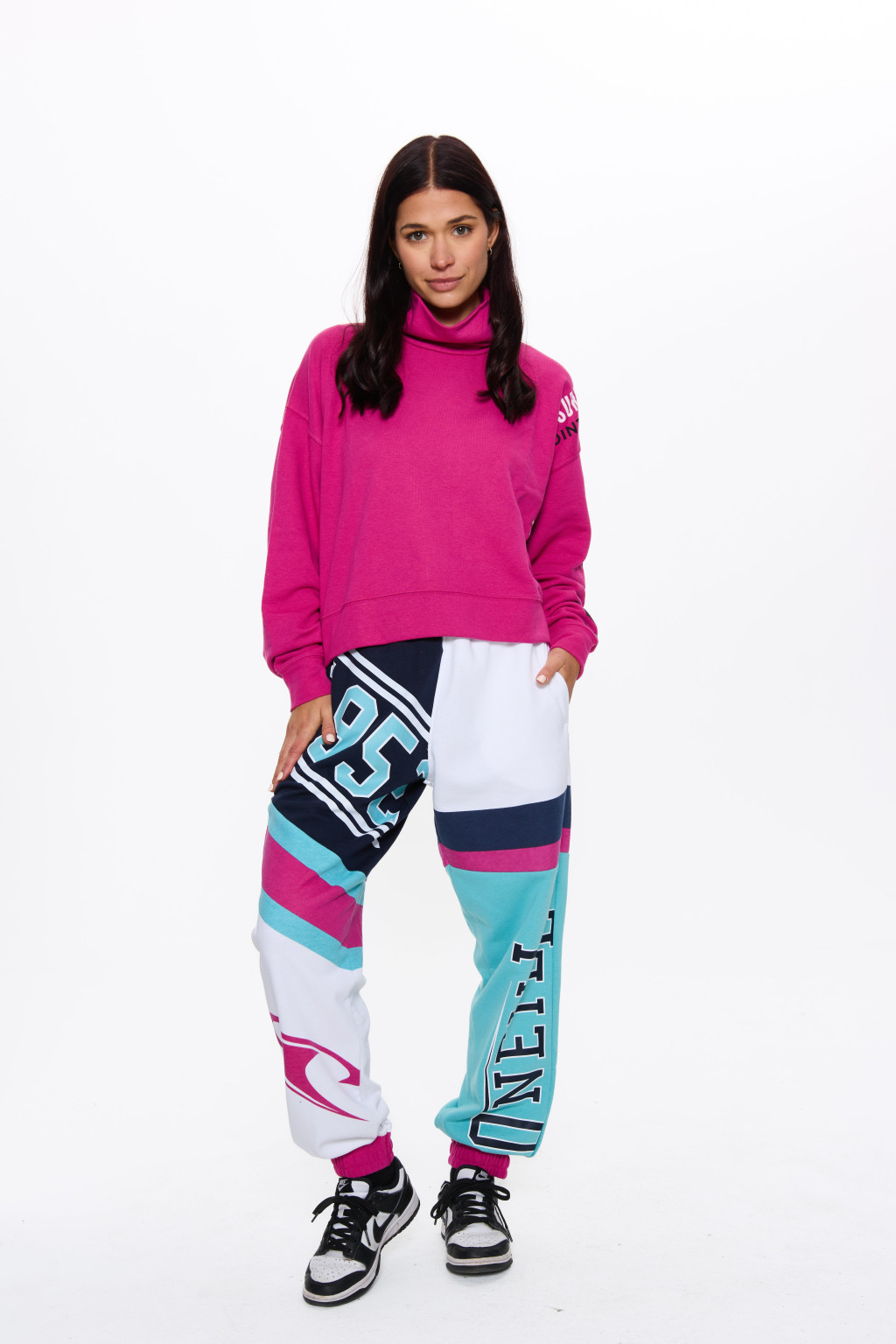 RÓŻOWA BLUZA NAPISY 1750029-13012