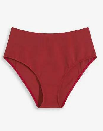 DÓŁ OD BIKINI 