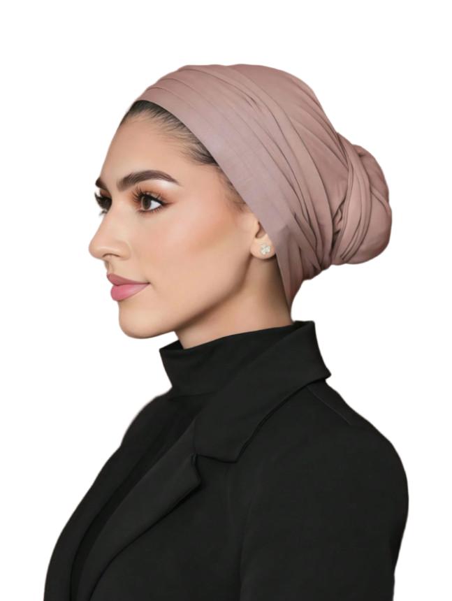 beżowy turban na głowę