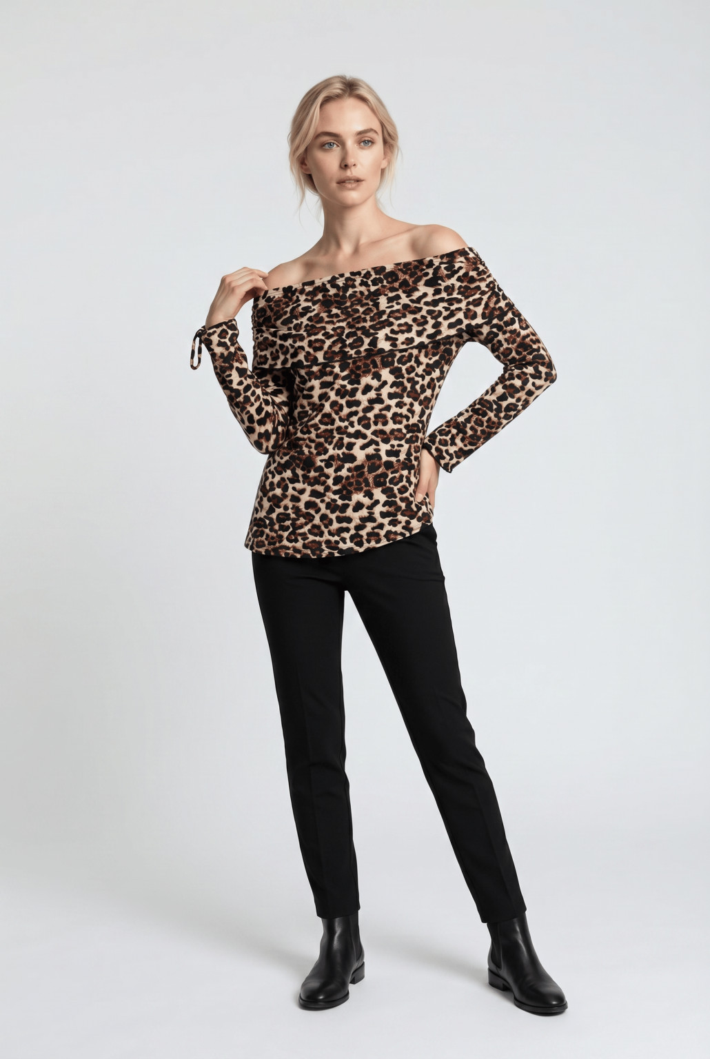BLUZKA ODKRYTE RAMIONA ANIMAL PRINT