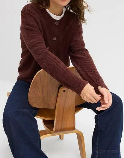 SWETER Z DZIANINY 