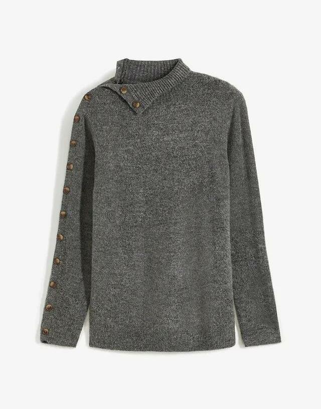 SWETER Z OZDOBNYMI GUZIKAMI