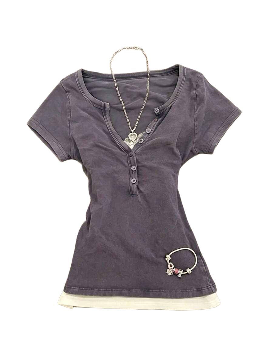 fioletowy t-shirt guziki