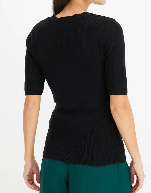 SWETER DAMSKI DEKOLT V KRÓTKI RĘKAW
