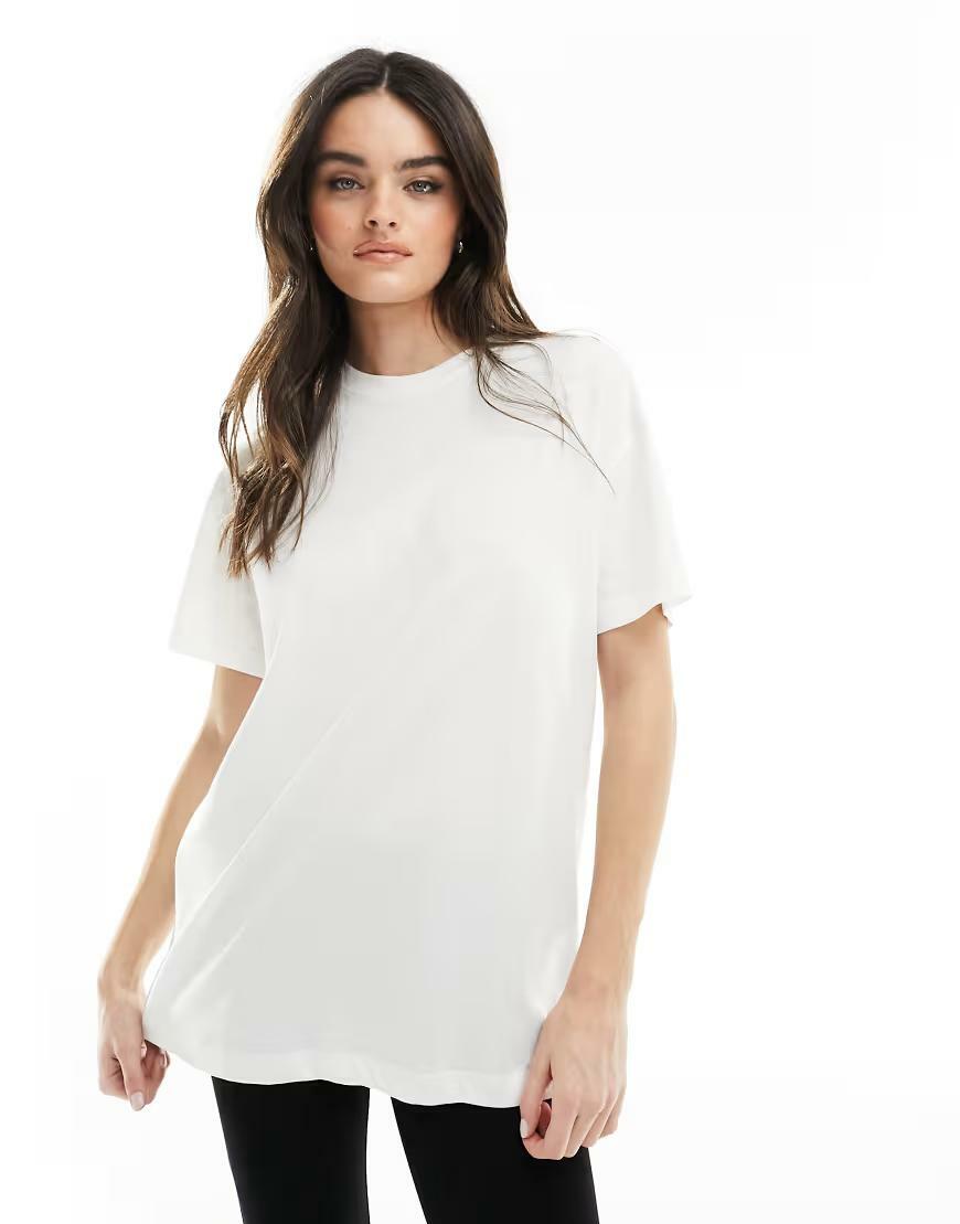 BIAŁY KLASYCZNY T-SHIRT