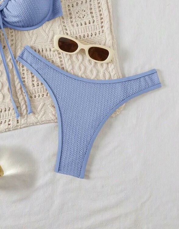 dół od bikini