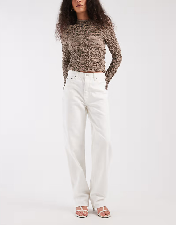 BIAŁE SPODNIE JEANS