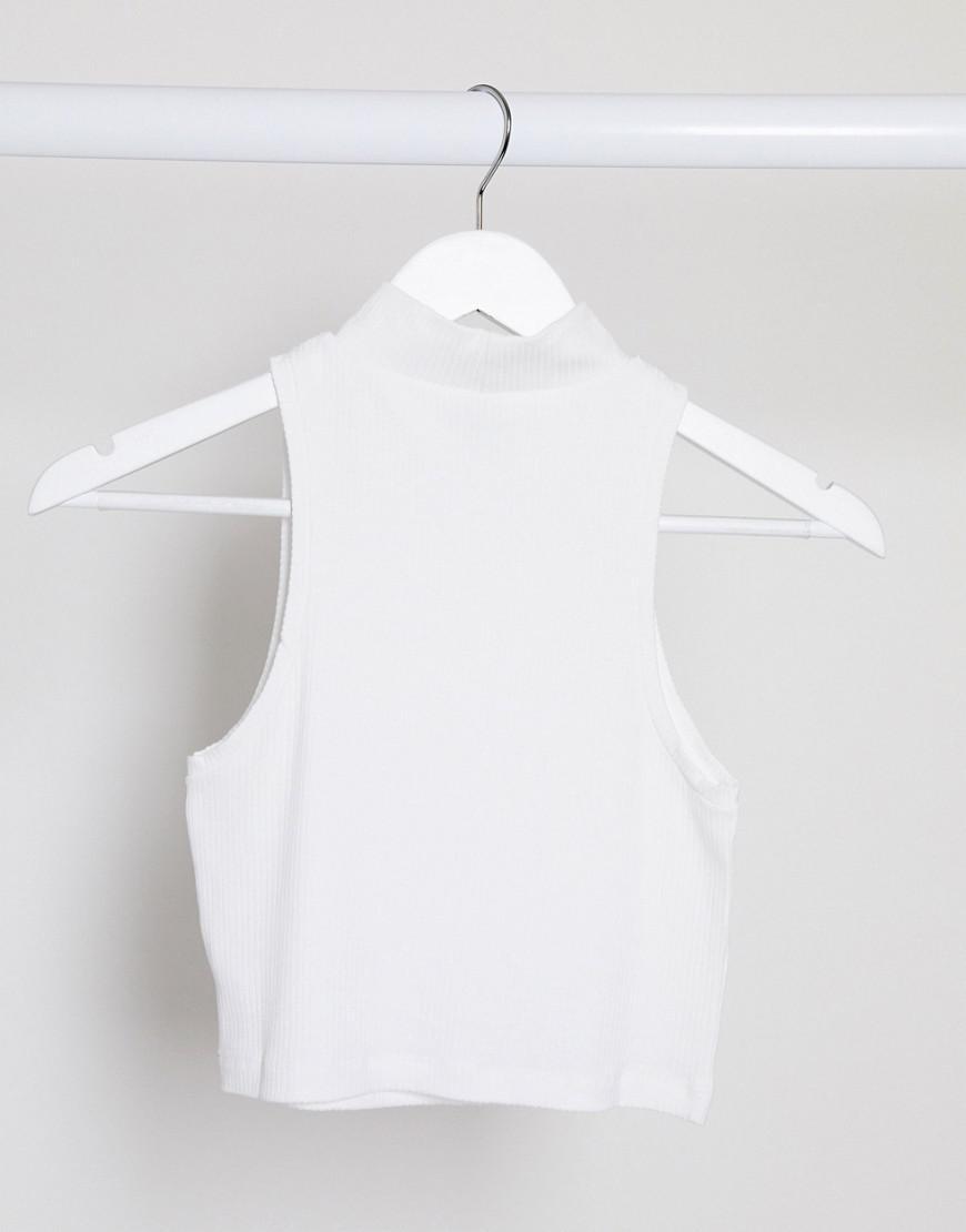 BIAŁY CROP TOP PRĄŻKI