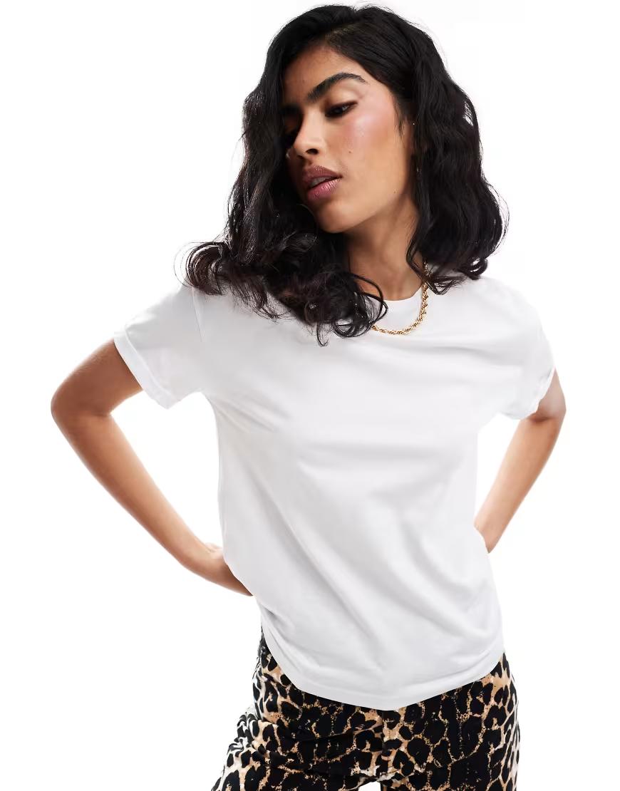biały t-shirt okrągły dekolt