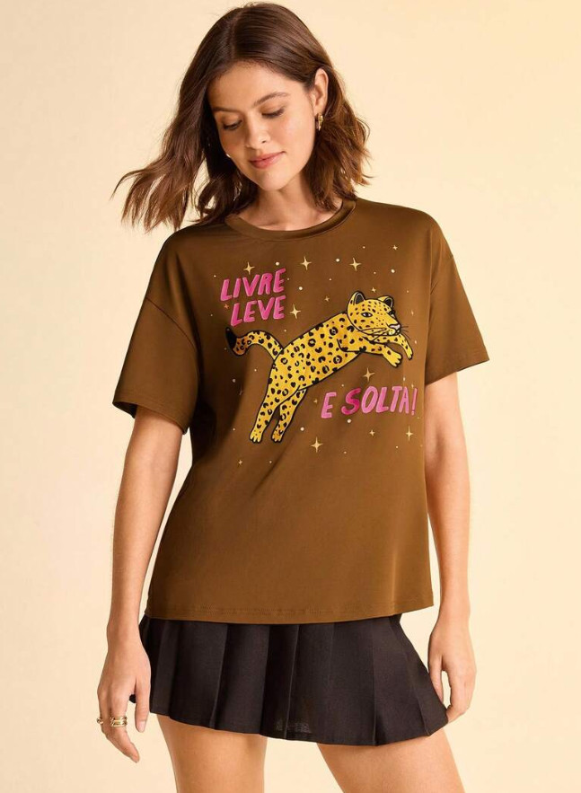 brązowy t-shirt nadruk