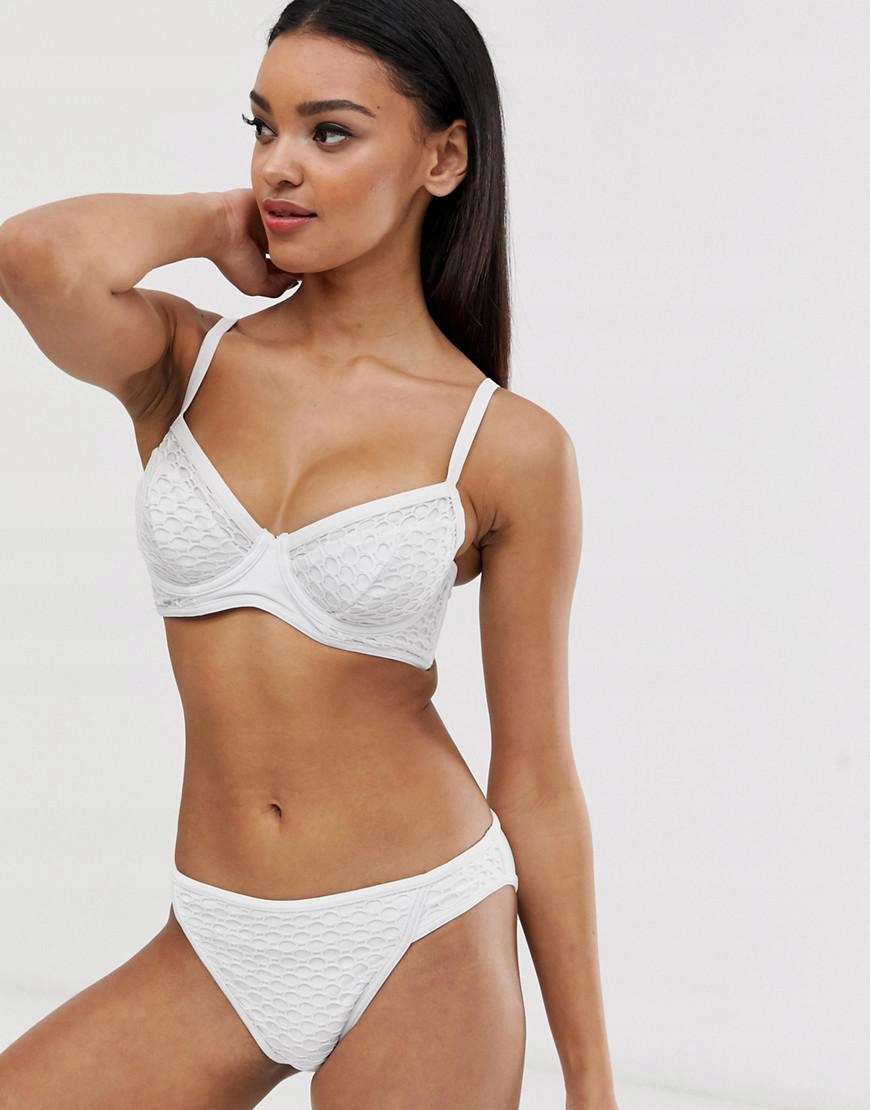 GÓRA OD BIKINI
