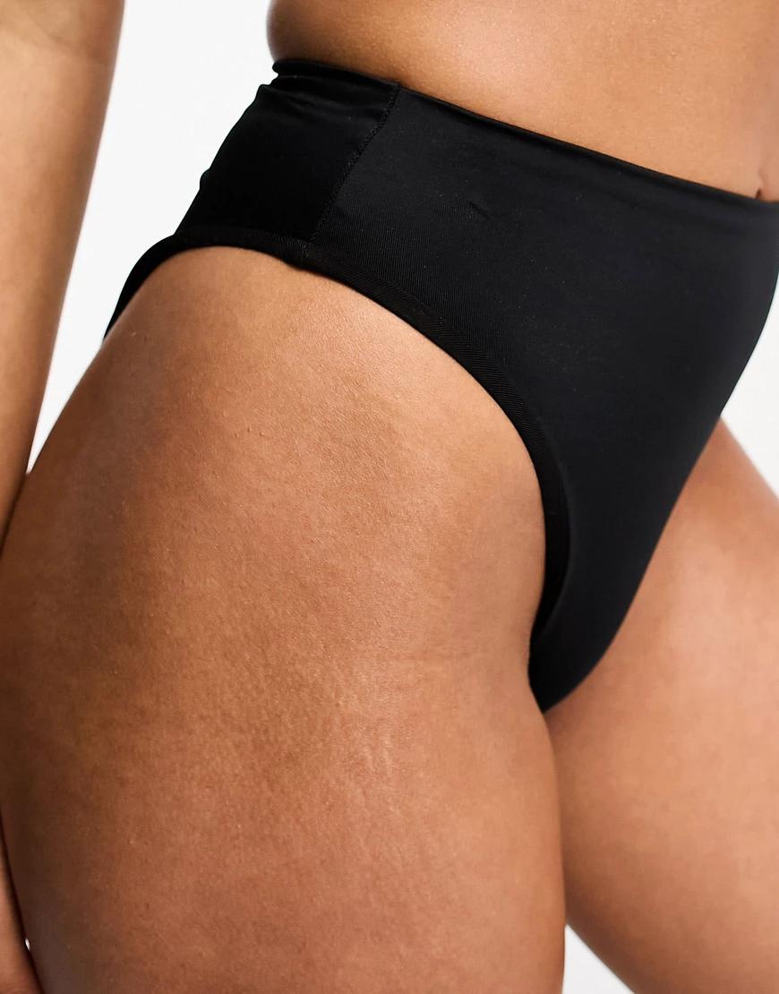 czarne klasyczne majtki bikini dół od stroju 